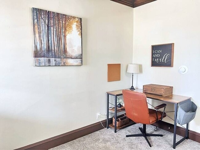 817 Bell Ave, Unit Upper in Sheboygan, WI - Foto de edificio - Building Photo