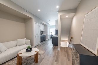 South Broadway Station Townhomes in Denver, CO - Building Photo - Interior Photo