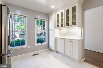 112 Gretna Green Ct in Alexandria, VA - Building Photo - Building Photo