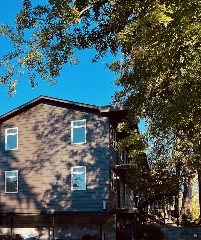 Irvington Flats in Portland, OR - Building Photo - Building Photo