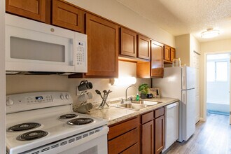 Sage Creek Apartments in Aurora, CO - Foto de edificio - Building Photo