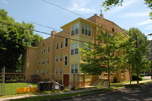 1320 W State St Apartments