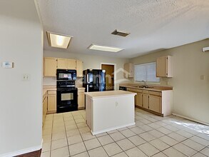 6322 Regency Ct in San Antonio, TX - Building Photo - Building Photo