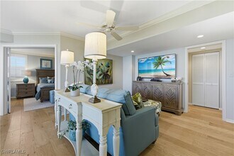 6361 Pelican Bay Blvd in Naples, FL - Building Photo - Building Photo