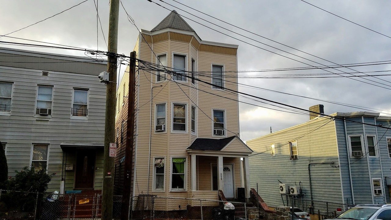 119 Beech St in Yonkers, NY - Building Photo