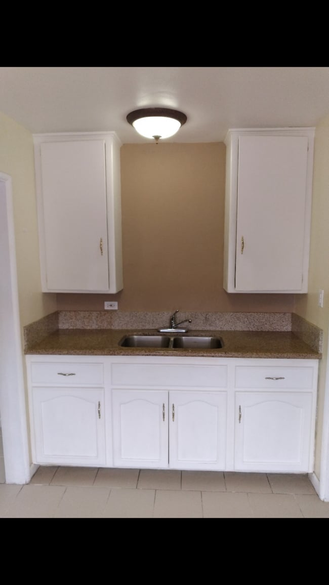 5807 King Ave, Unit 5807 King Ave in Maywood, CA - Building Photo - Building Photo