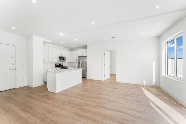 3309 Liberty Ave in North Bergen, NJ - Building Photo - Building Photo