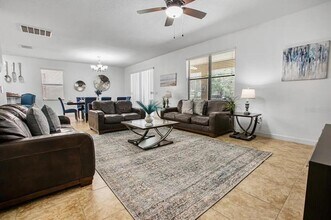 1436 Moon Valley Dr in Davenport, FL - Foto de edificio - Building Photo