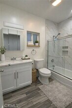 10652 Shoshone Ave in Los Angeles, CA - Building Photo - Building Photo