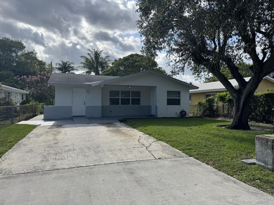 618 SW 5th Ave in Delray Beach, FL - Building Photo