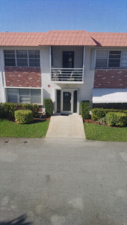 3550 NW 8th Ave, Unit Everette Arms-Unit 511 in Pompano Beach, FL - Foto de edificio