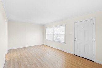 429 Chamberlin Dr in Ballwin, MO - Building Photo - Building Photo