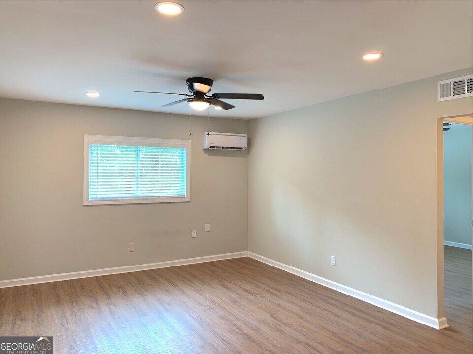 531 Gresham Park Dr in Marietta, GA - Building Photo