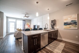 The Century at Purdue Research Park in West Lafayette, IN - Foto de edificio - Building Photo