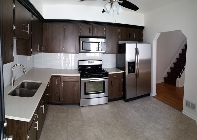 property at 1826 Larkins Wy