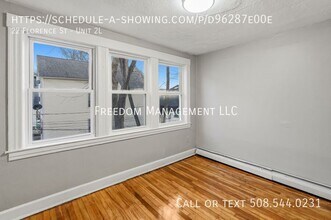 22 Florence St in Worcester, MA - Building Photo - Building Photo