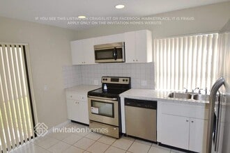 12980 SW 108th St Cir in Miami, FL - Building Photo - Building Photo