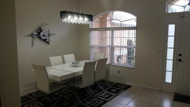 1566 SW Flagami Rd in Port St. Lucie, FL - Building Photo - Building Photo
