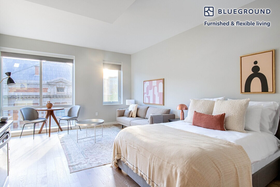 3 Tingey Sq SE, Unit FL3-ID274 in Washington, DC - Building Photo