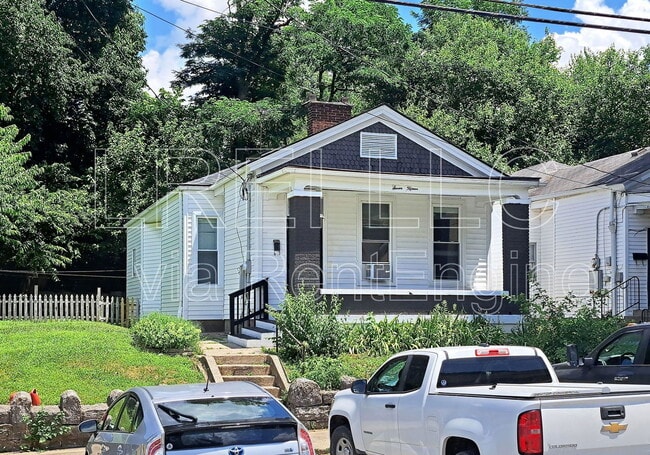property at 715 N 33rd St