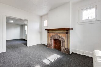 2027 Eccles St in Pittsburgh, PA - Building Photo - Building Photo