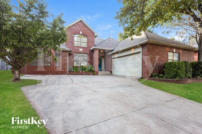 13 Berkshire Dr in Edmond, OK - Building Photo - Building Photo