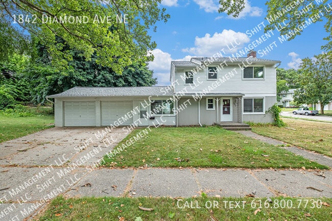 1842 Diamond Ave NE in Grand Rapids, MI - Building Photo - Building Photo