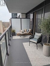 2075 Lakeshore Rd. in Burlington, ON - Building Photo - Building Photo