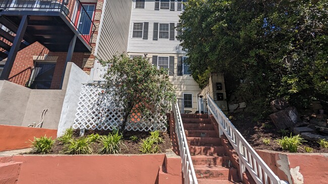 783 Irving Street NW, Unit 1 in Washington, DC - Building Photo - Building Photo