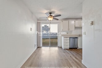 1022 NE 81st Ave in Portland, OR - Building Photo - Building Photo