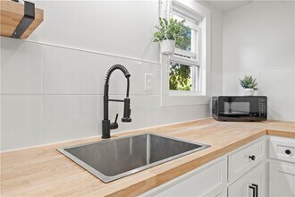 95 Beaufort St in Rochester, NY - Building Photo - Building Photo