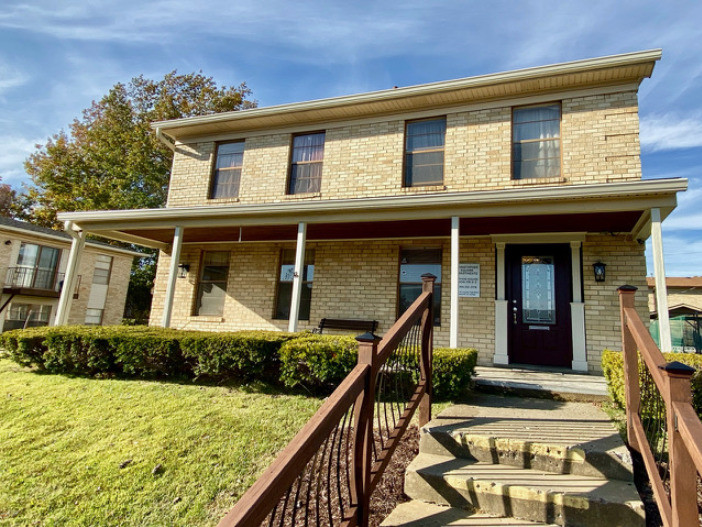 Christopher Square Apartments NEW MANAGEMENT! in Radcliff, KY - Building Photo