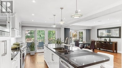 1857 Parkside Dr in Pickering, ON - Building Photo - Building Photo