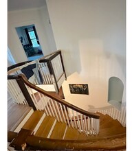 27 Orkney Rd, Unit 2 in Boston, MA - Foto de edificio - Building Photo