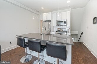 1332 S Bouvier St in Philadelphia, PA - Building Photo - Building Photo