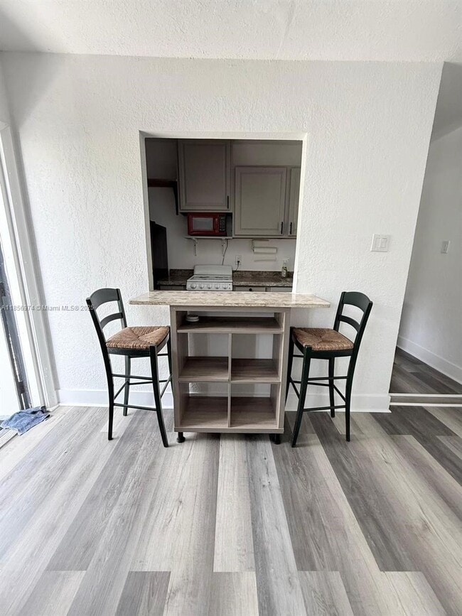 1901 N 48th Ave in Hollywood, FL - Building Photo - Building Photo