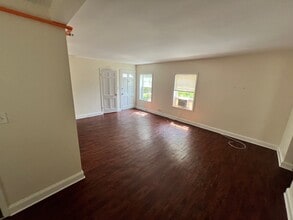 106 E Scranton Ave in Lake Bluff, IL - Building Photo - Building Photo