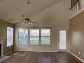 4402 Golden Gate Dr in Killeen, TX - Building Photo - Building Photo