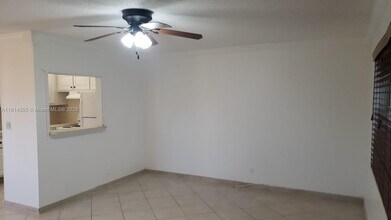 200 North Dr in West Palm Beach, FL - Building Photo - Building Photo