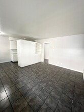 ARTESIA (Garden) in Long Beach, CA - Foto de edificio - Interior Photo