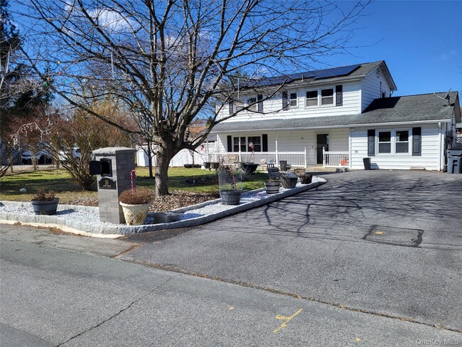 20 Scott Dr in Middletown, NY - Building Photo - Building Photo