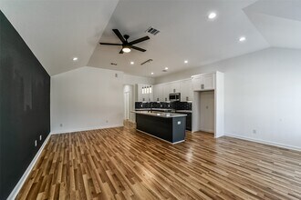 5714 Beldart in Houston, TX - Building Photo - Building Photo