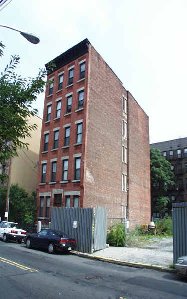 228 Montgomery St in Jersey City, NJ - Building Photo - Building Photo