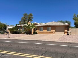 16040 N Boulder Dr in Fountain Hills, AZ - Building Photo