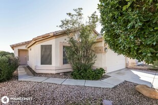 21827 N 32nd Ave in Phoenix, AZ - Foto de edificio - Building Photo