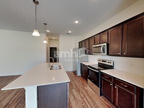 6030 Little Blf Cir in Mascotte, FL - Foto de edificio - Building Photo