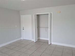 3711 NW 95th Terrace in Sunrise, FL - Building Photo - Building Photo