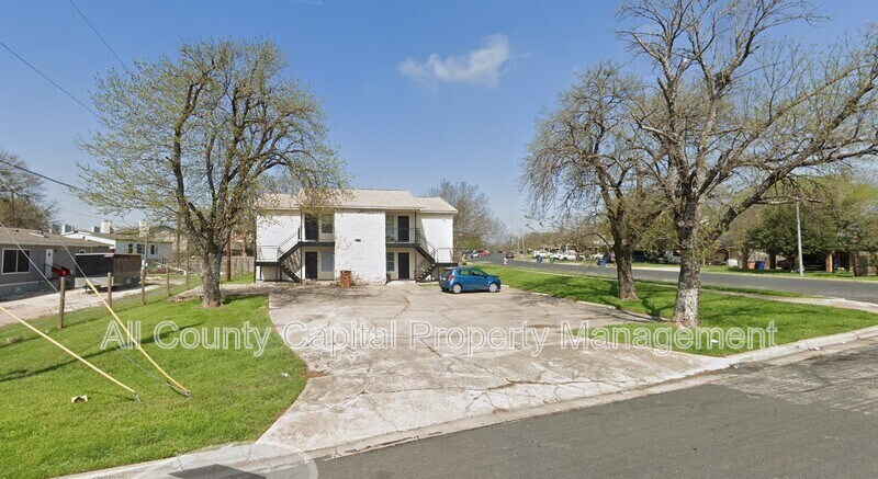 8418 Riverstone Dr in Austin, TX - Building Photo