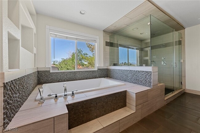 property at 144 E Robindale Rd