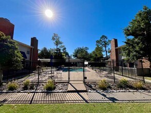 3200 W Britton Rd in The Village, OK - Building Photo - Building Photo